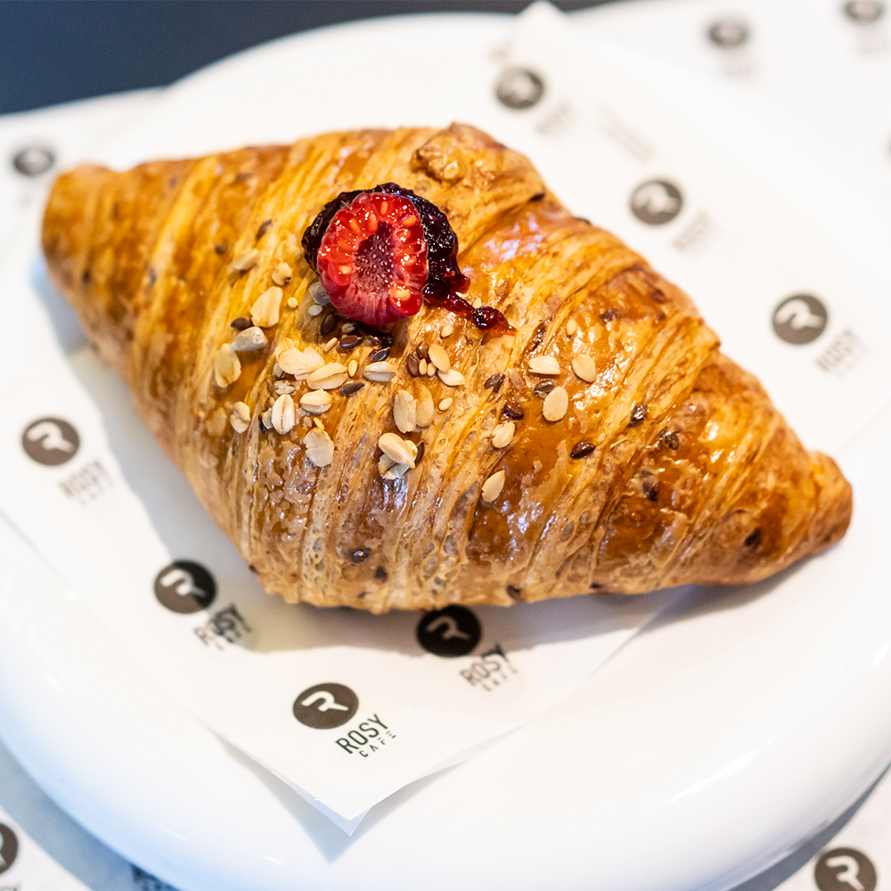 Cornetto artigianale con farcitura mista