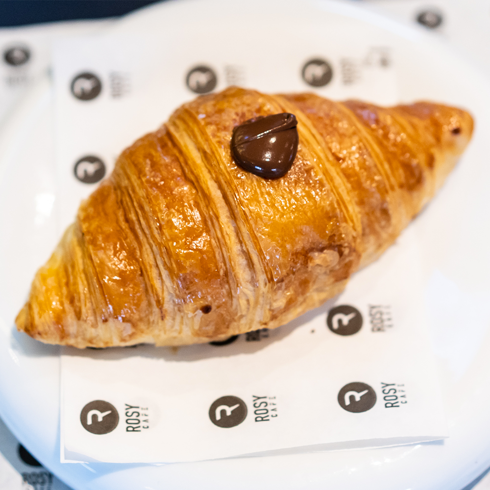 Cornetto artigianale con farcitura mista